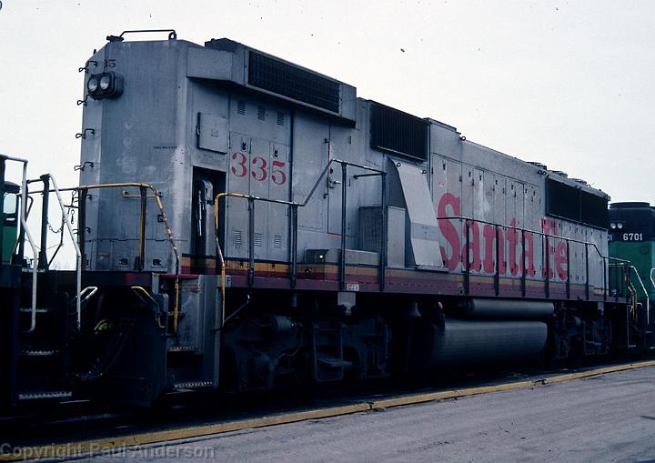 ATSF 335 - GP60B.jpg